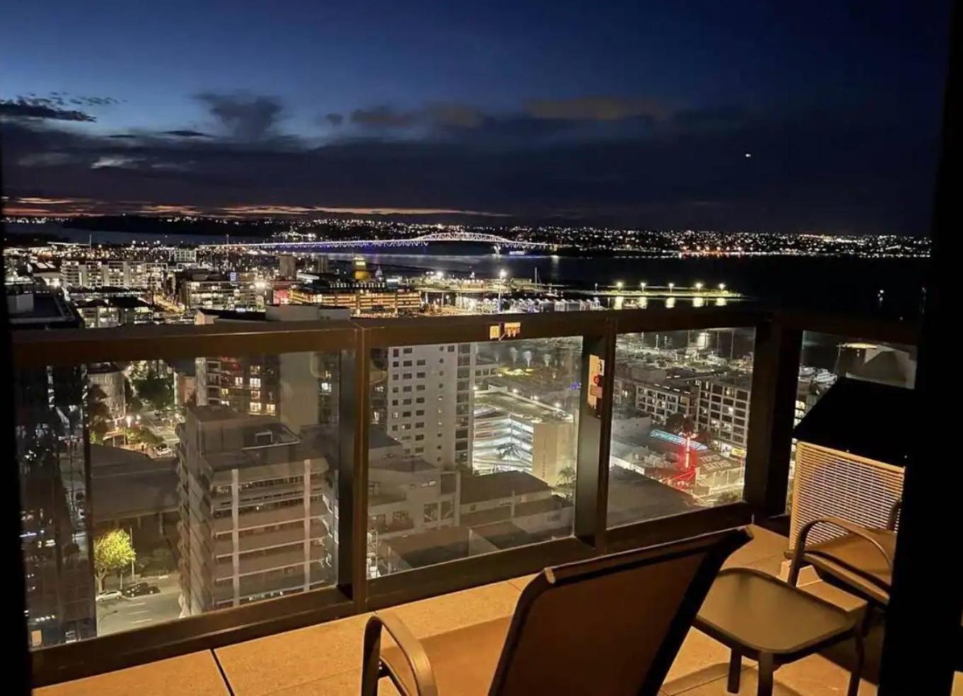 Gorgeous Seaview 2 Bedroom Apartment In Auckland Cbd Esterno foto